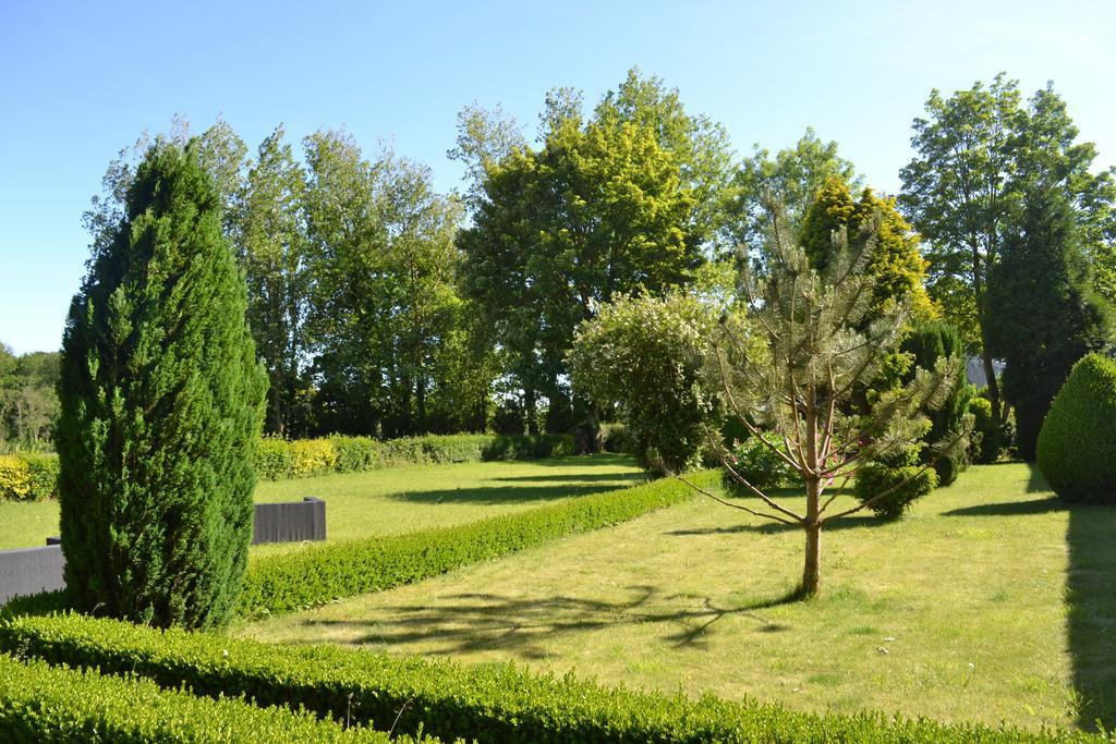 Ferme "Les Flaquettes" Bed & Breakfast Guines ภายนอก รูปภาพ