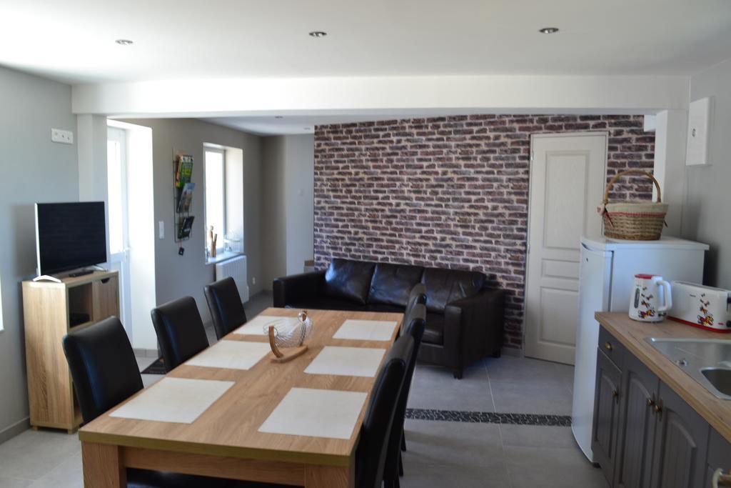 Ferme "Les Flaquettes" Bed & Breakfast Guines ภายนอก รูปภาพ
